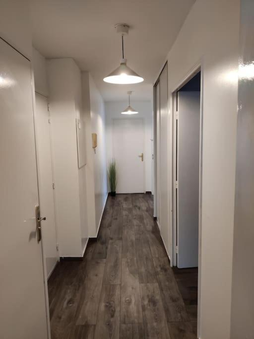 App 5 Pers, Parking, 3Mn Rer A, 40 Mn Du Centre De Paris, Cergy Le Haut 아파트 외부 사진