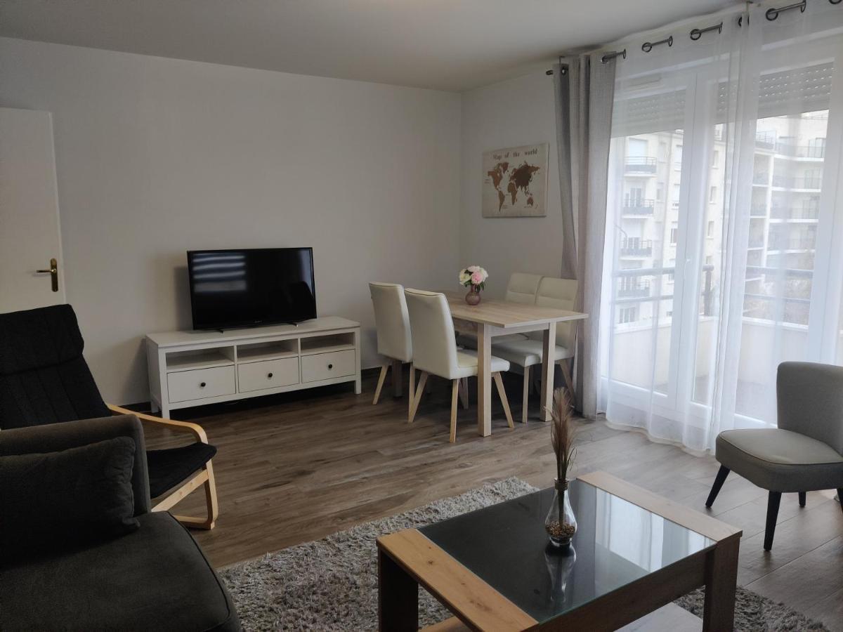 App 5 Pers, Parking, 3Mn Rer A, 40 Mn Du Centre De Paris, Cergy Le Haut 아파트 외부 사진